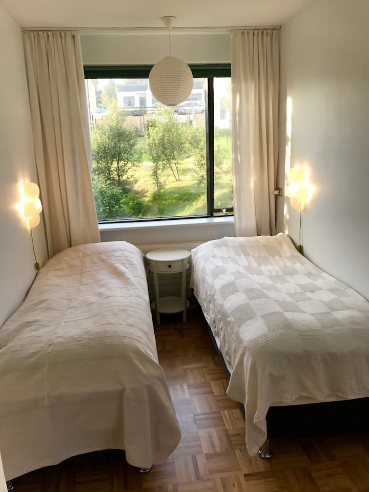 Spálňa 4 s dvoma samostatnými lôžkami. 