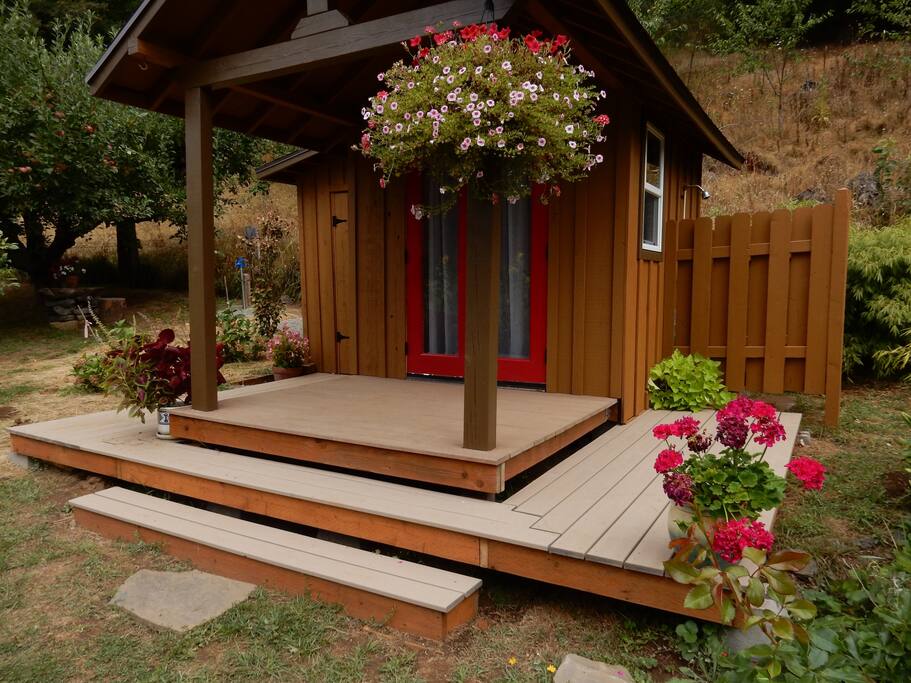 Looking at the front of the cabin.