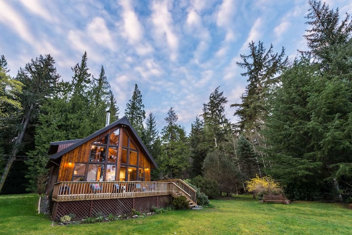 Sugar Bear Cove–10 acres of beachfront property gallery image 3