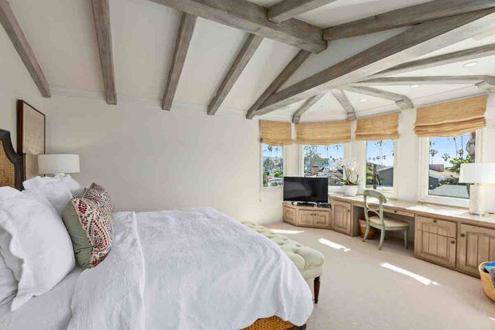 La Jolla Shores Home Near Beach (Family Friendly) gallery image 5