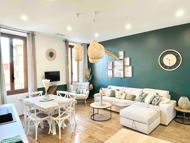 Blue Holidays Menton managed Airbnb listing 1