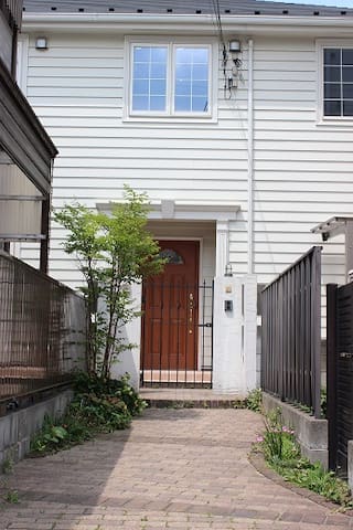 Shinjuku 5mins/FREE Wifi/4mins walk from Sasazuka gallery image 3