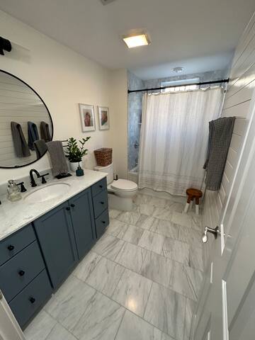 Mystic River House gallery image 5