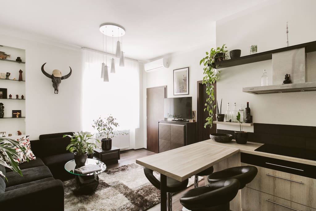 This is the living room, bright & comfortable