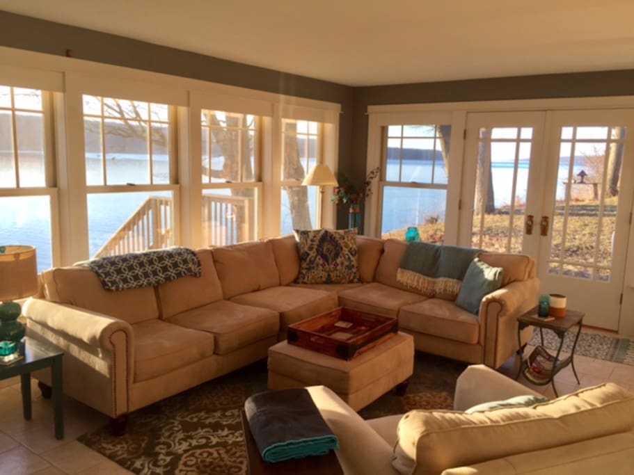 Luxurious lakeside living with abundant vistas of Cayuga Lake