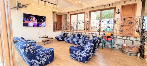Top Airbnb: Beautiful pool house, ocean view in Tunquen in Algarrobo