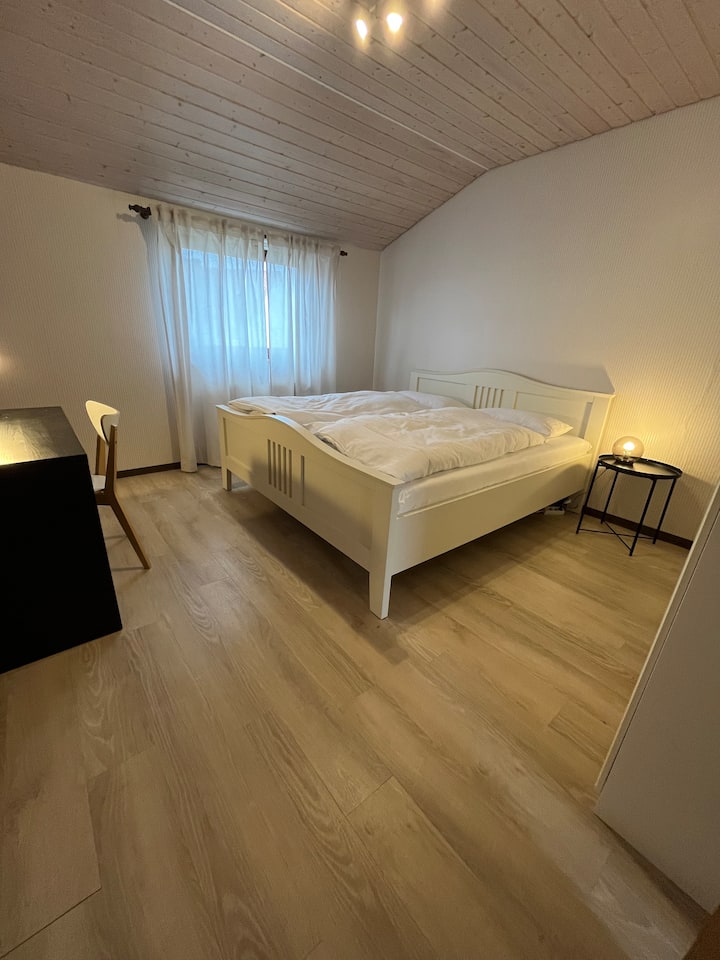 Bedroom North, 1 double bed each 90x200