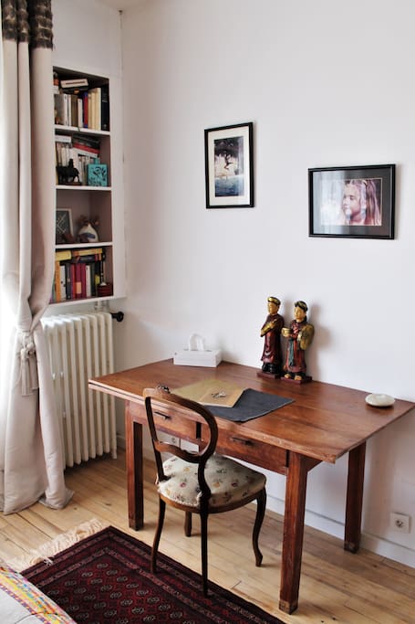 Le petit coin bureau / A little desk to do your work