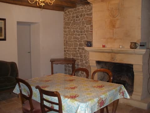 House in the historic center of Néris-les-Bains