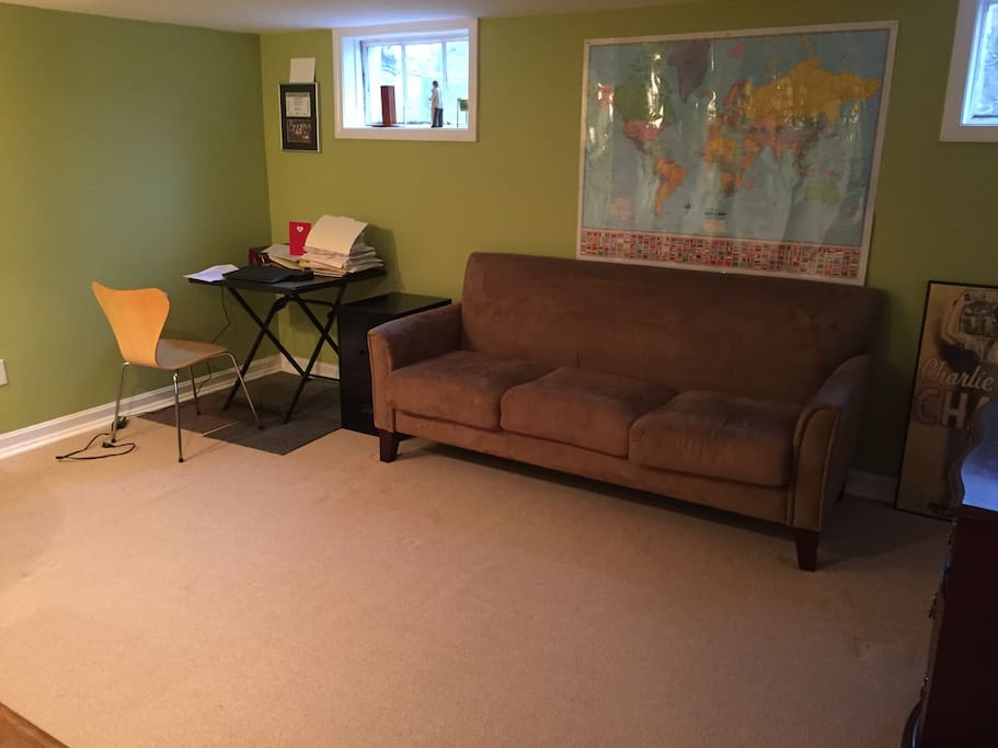 Basement bedroom - air mattress to be placed