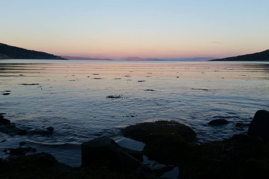 Sunrise on Loch Scresort