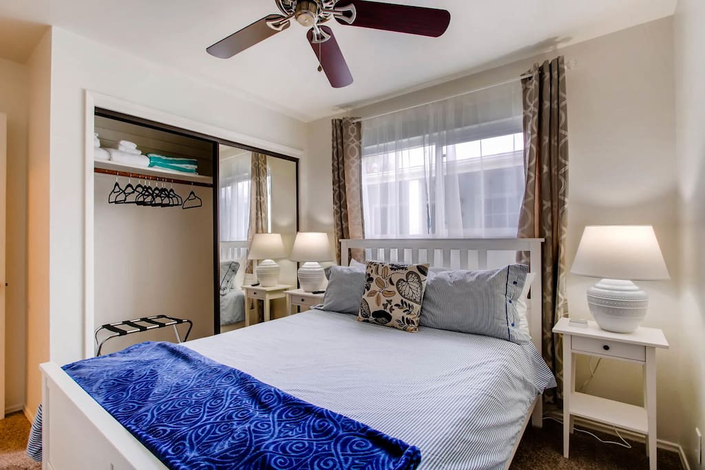 2nd Bedroom with Queen Bed