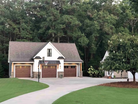 Modern Carriage House