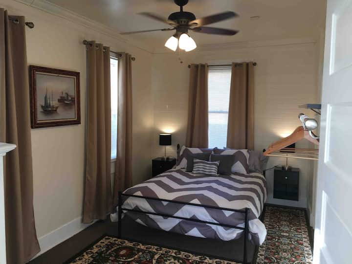 غرفة النوم 1