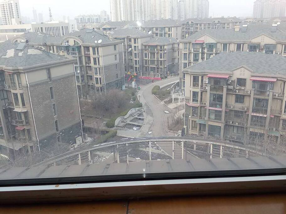 周围楼下小区