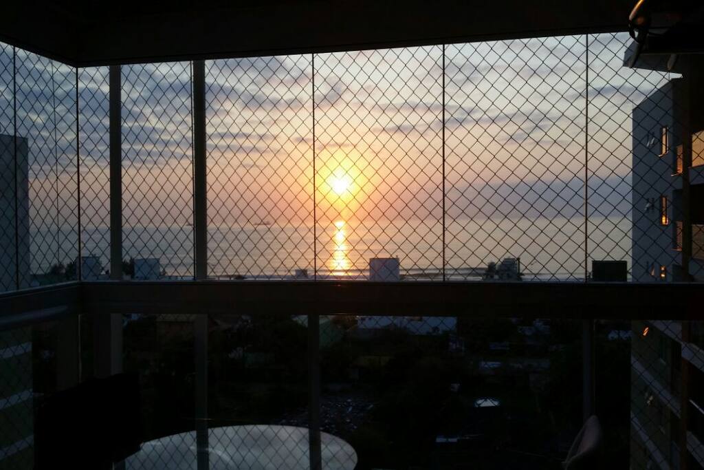 Vista da Sacada - com rede e churrasqueira