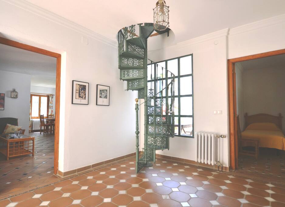 Entrée mit Wendeltreppe
