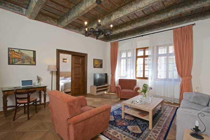 Luxury Apartment with Balcony under the Castle gallery image 5