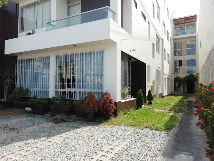 Entre Miraflores Y Barranco - Modern Flat - Lima