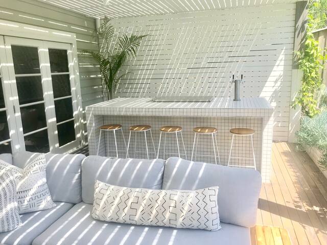 Cronulla Beach House gallery image 4