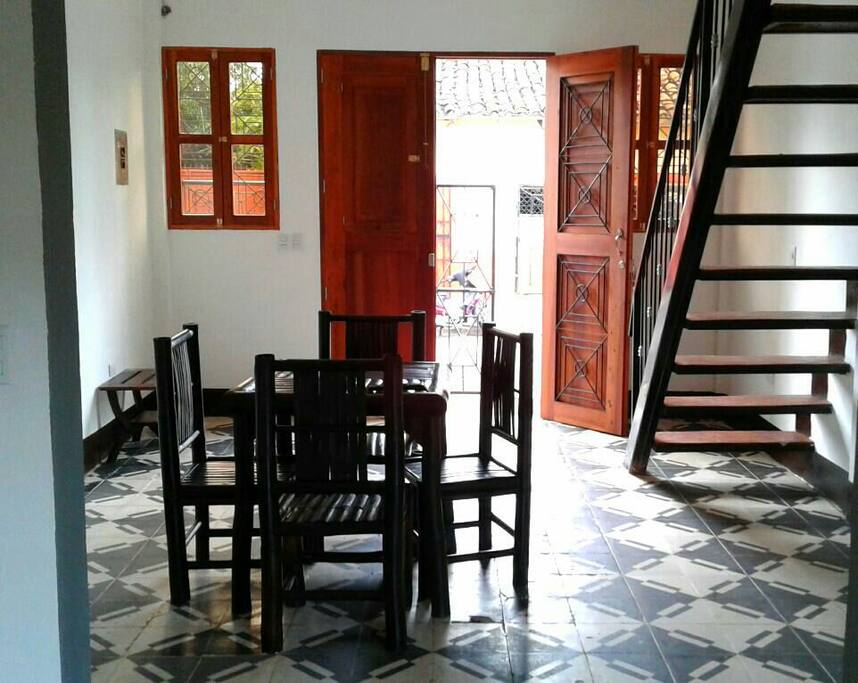 Entrance/Dining room