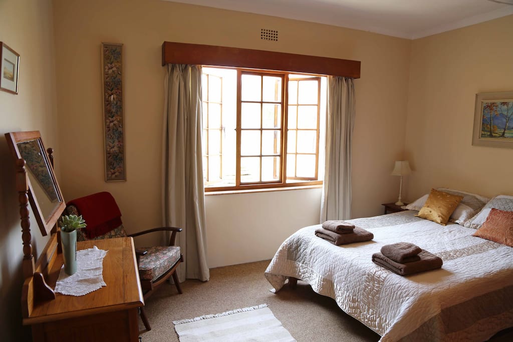 Bedroom with a double bed
