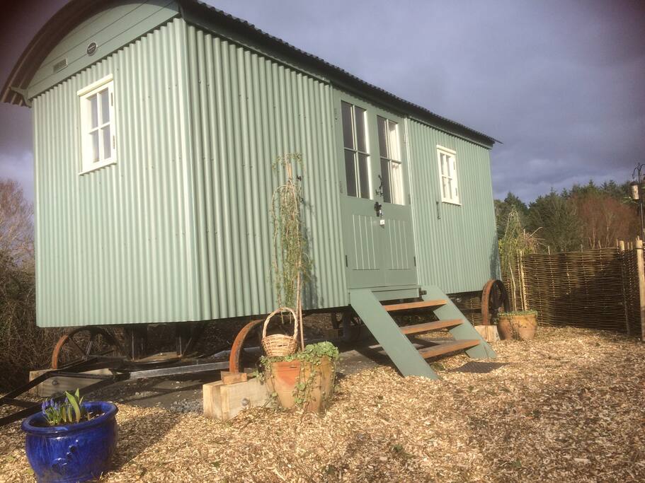 Glenwhan Gardens, Dunragit, Stranraer. DG98PH Huts for Rent in