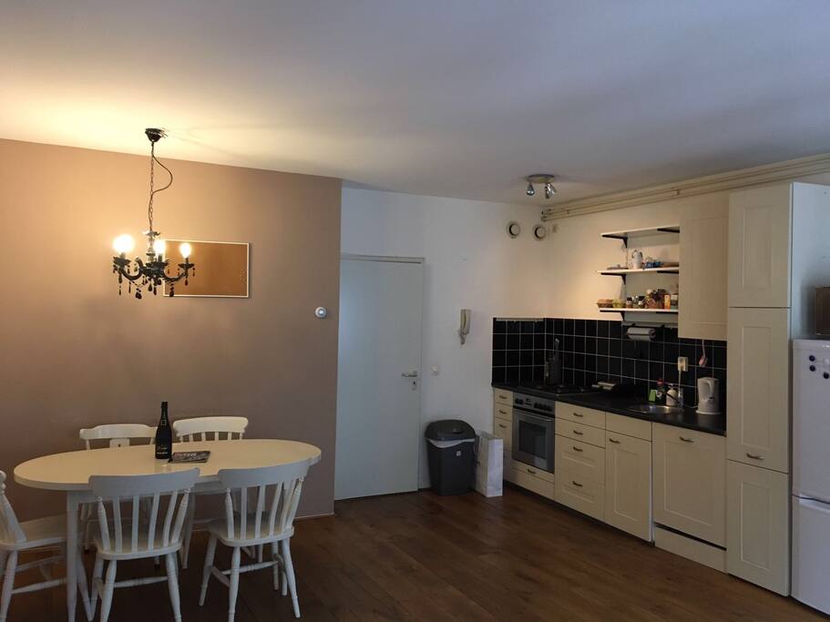Dining & Kitchen