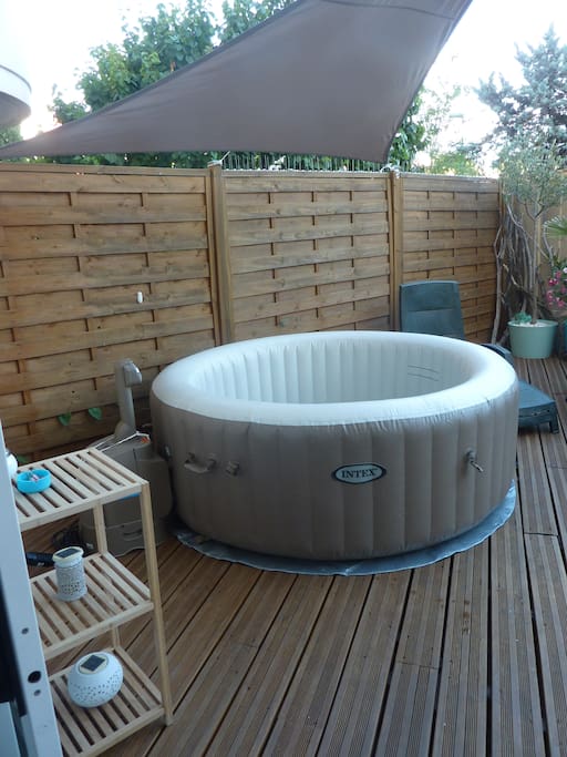 SPA 4 Personnes (chauffant)