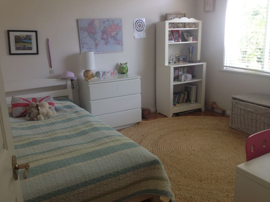 Single bedroom