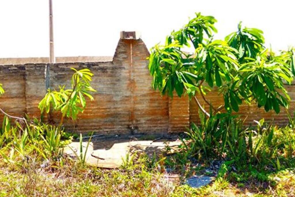 Chuveiro para ducha no gramado