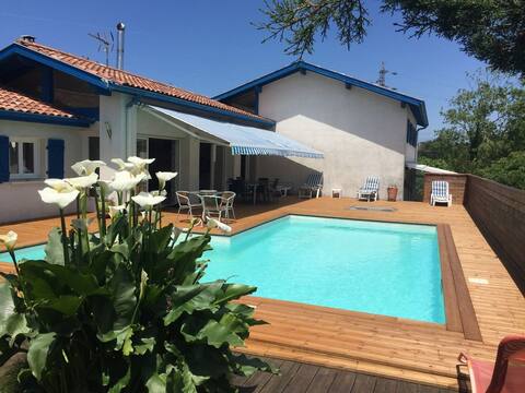 house for 14 personnes wtith hot pool and spa