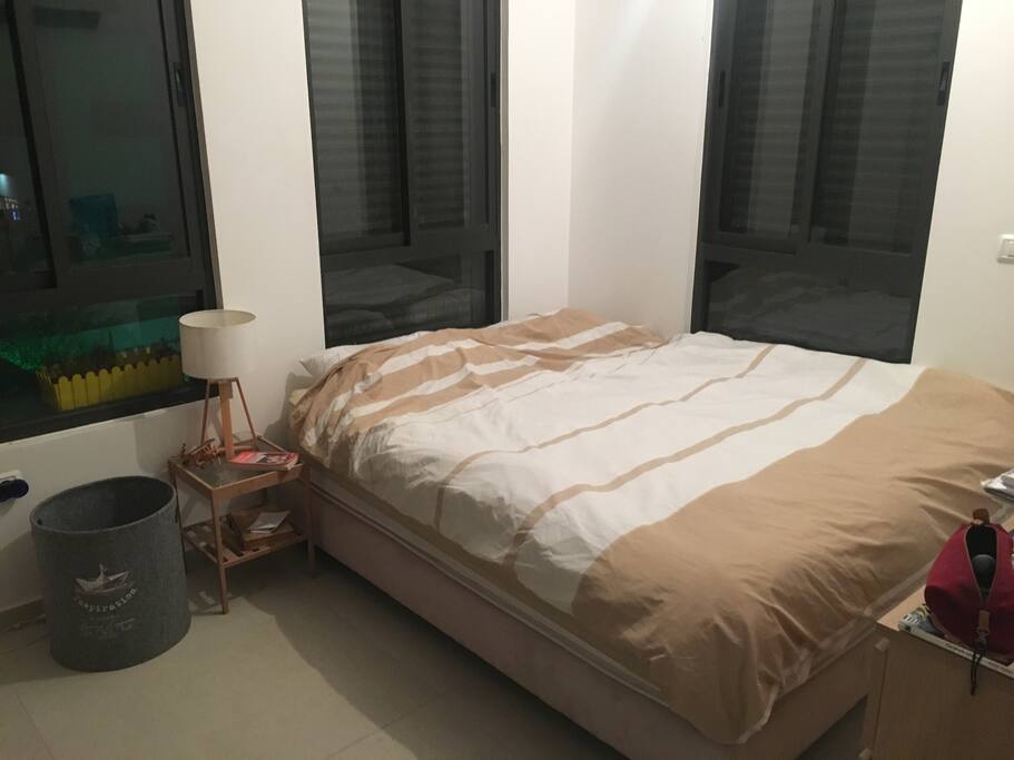 Private Room KingSize bed