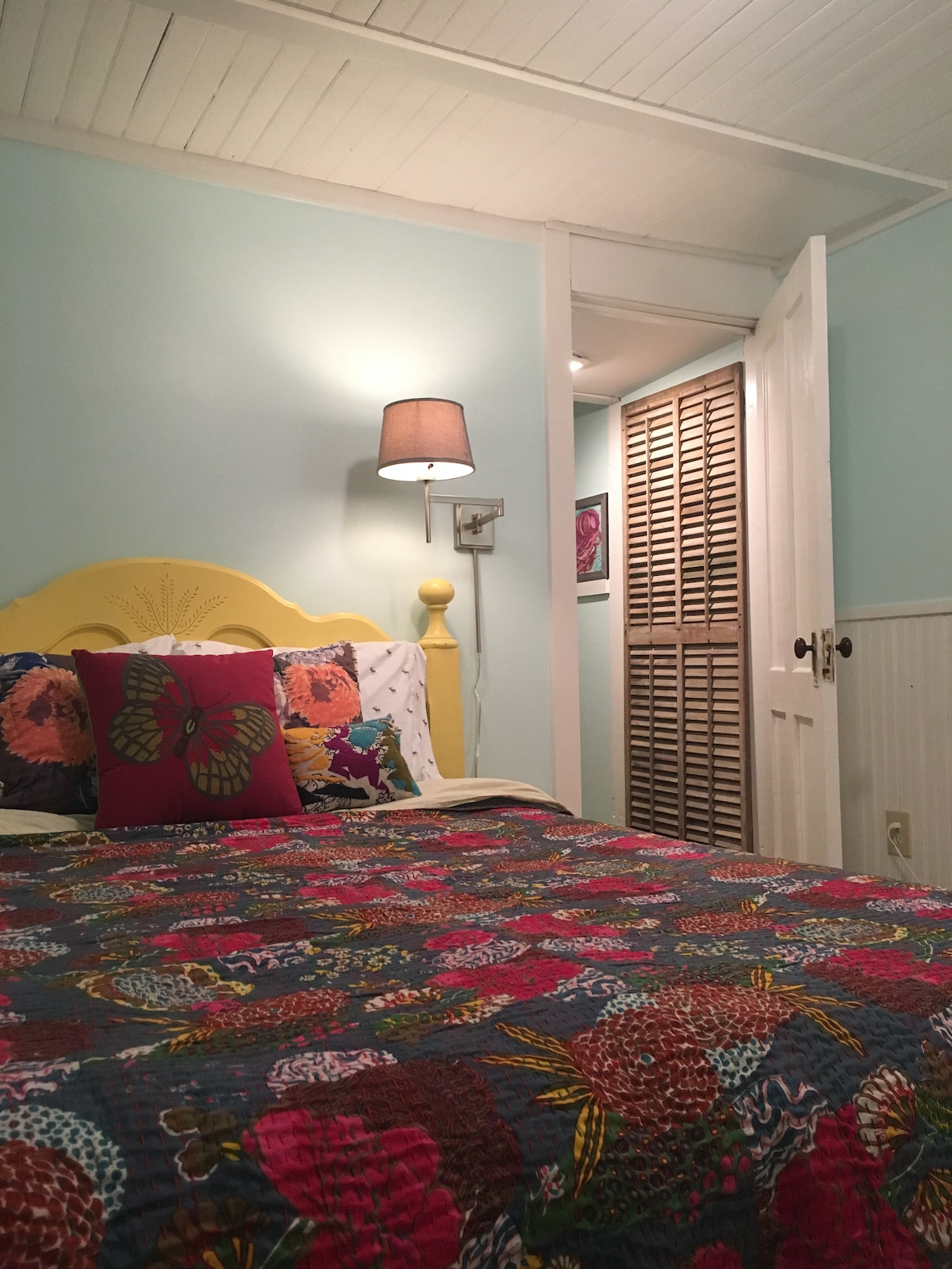 חדר שינה ראשי במפלס 