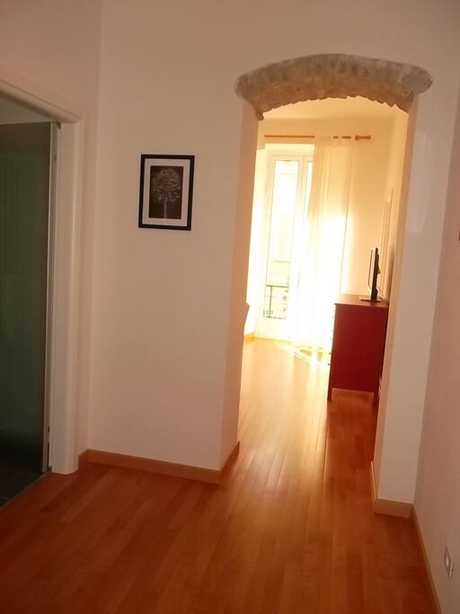 entrata e vista sala