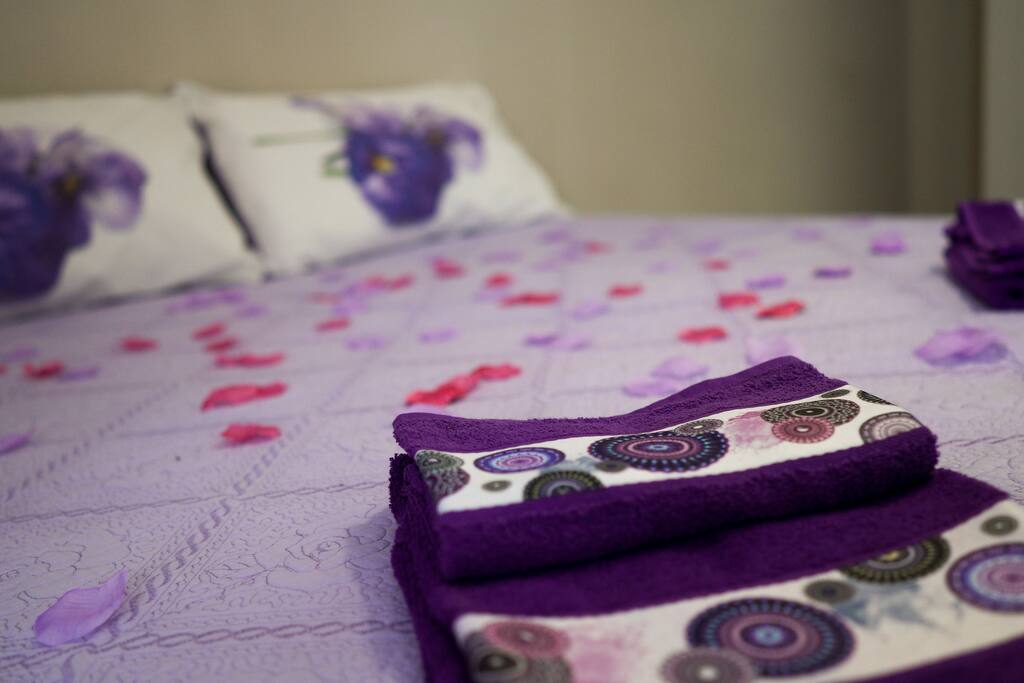 Purple room