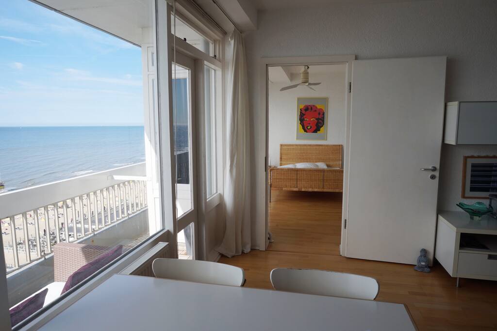 living room with North Sea view