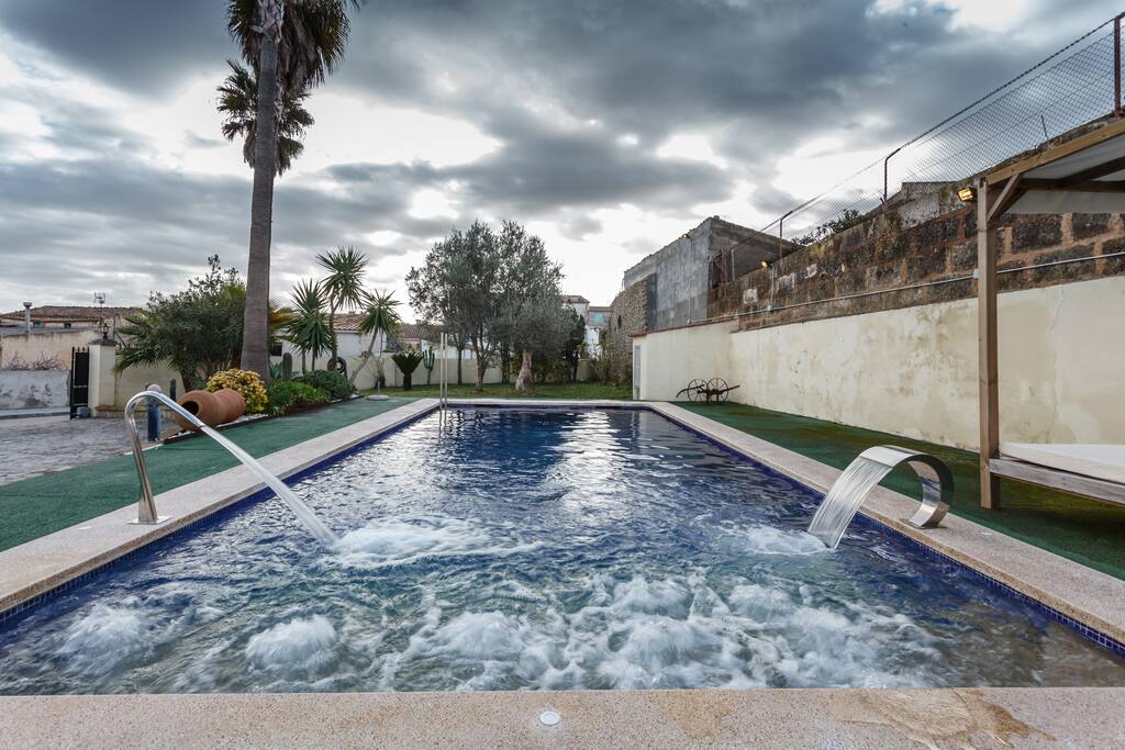 PISCINA
