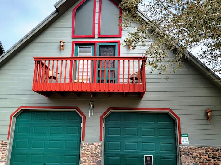 KrazyWulf Acres Apartotel en renta en Goliad, Texas, Estados Unidos