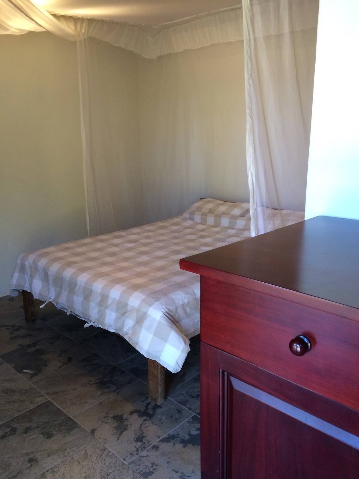 غرفة النوم 1