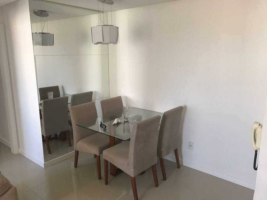Mesa para refeições