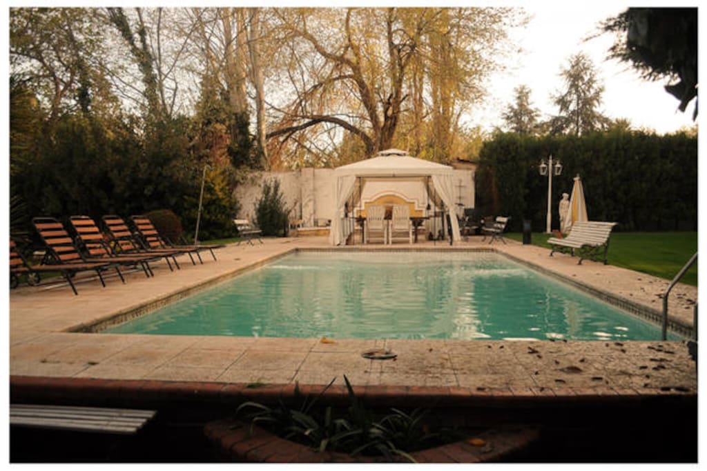 swimming pool