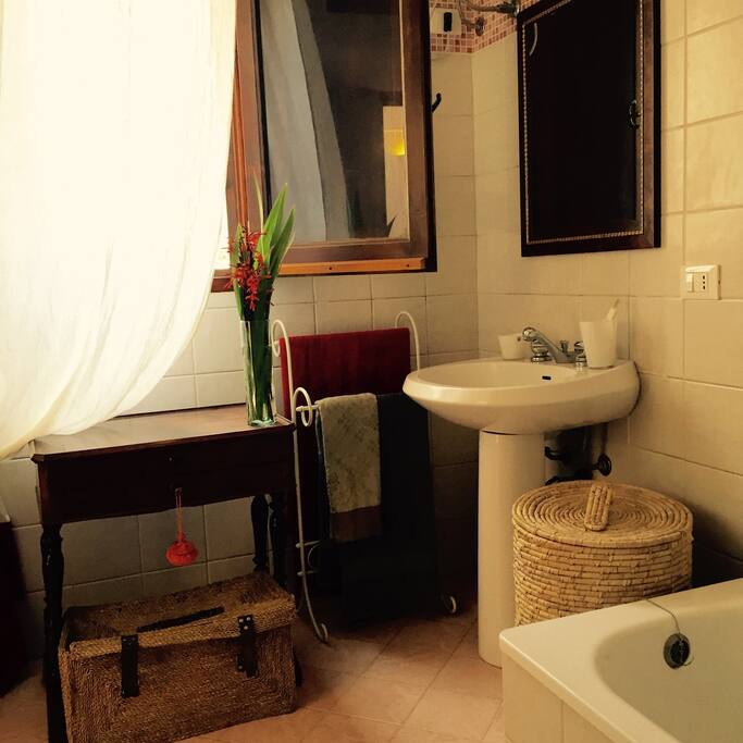 Bagno con vasca