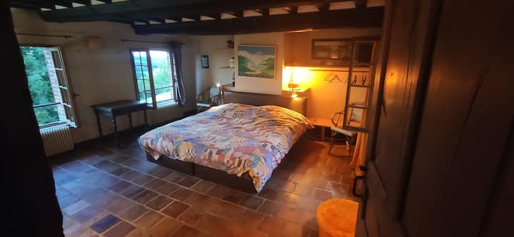 卧室2 1张
大双人床