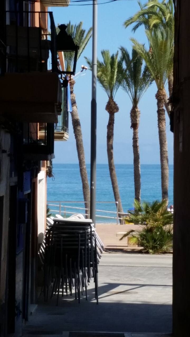 Groundfloor old town of La Vila * beach 50 meters Flats for Rent in