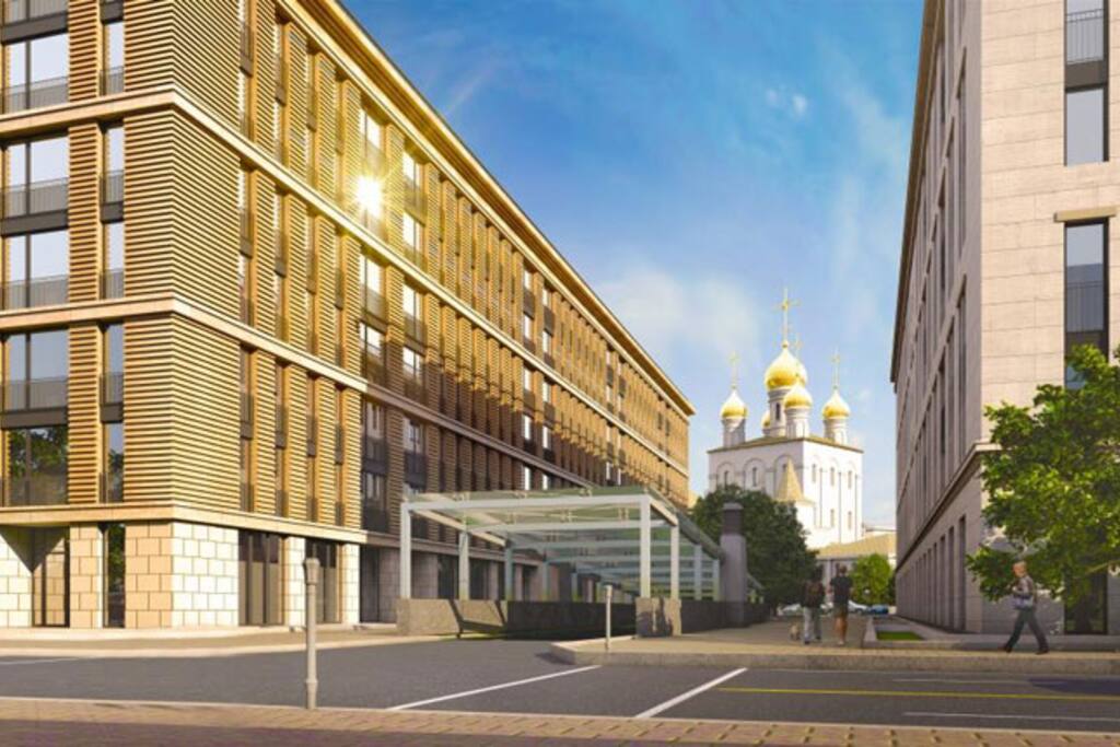 церкоць в пешей доступности, посторенная очень давно.