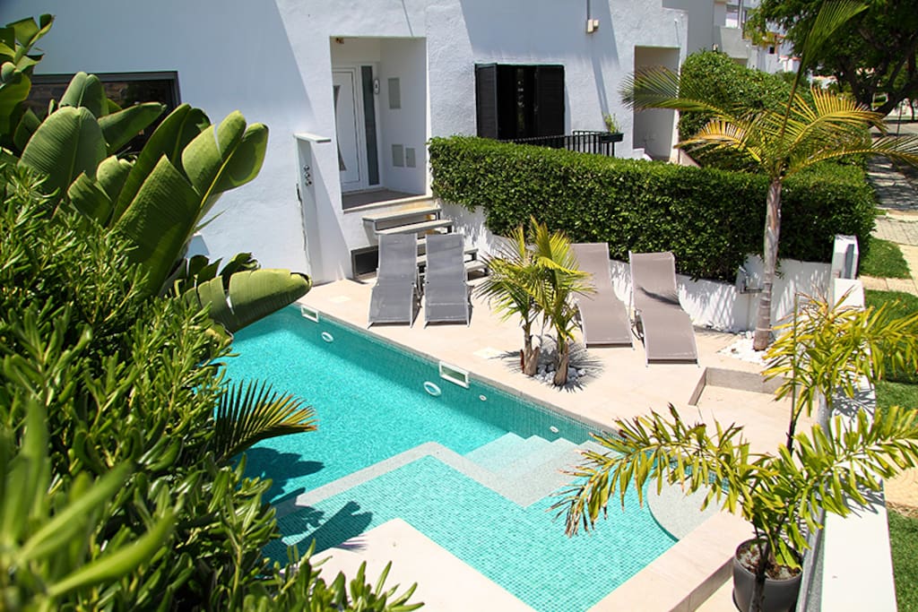 Private pool