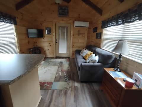 Successful Airbnb property: Smoky Mountain Mist, Tiny House, Custom Log Cabin in Bryson City