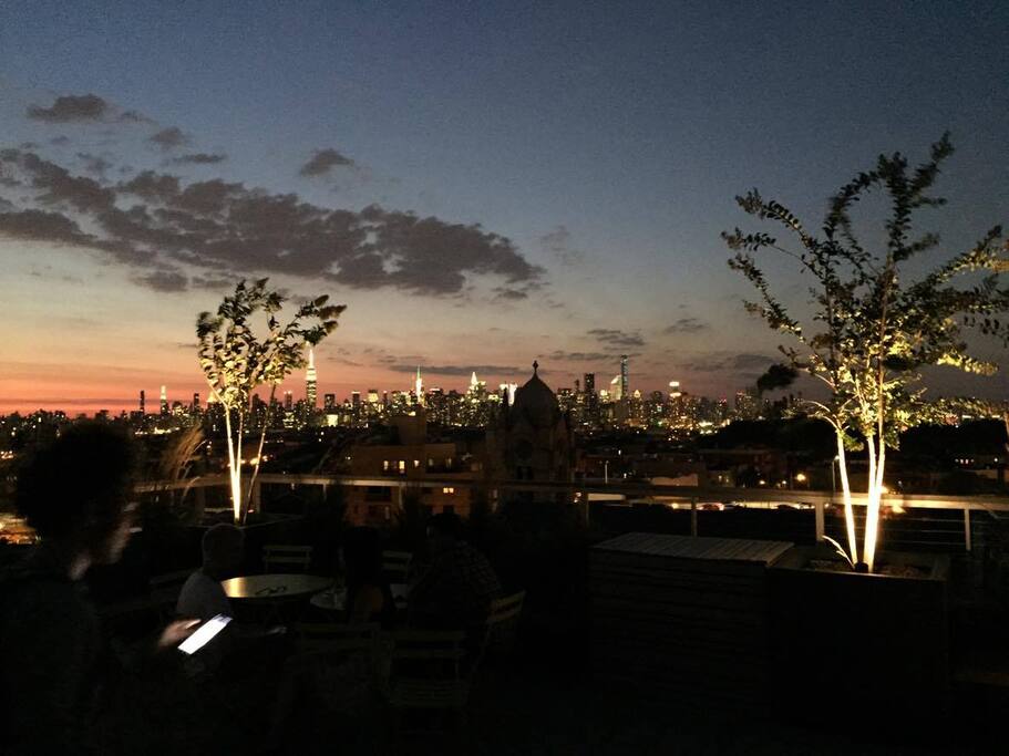 roof deck by night