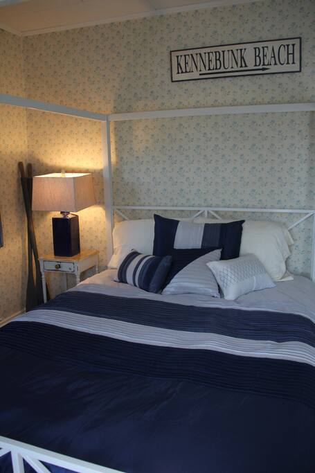Queen sized canopy bed